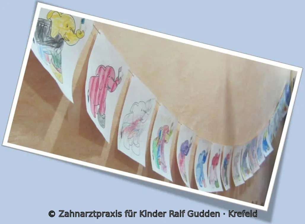 Selbstgemalte Elefantenbilder von Kindern in der Zahnarztpraxis für Kinder Ralf Gudden in Krefeld